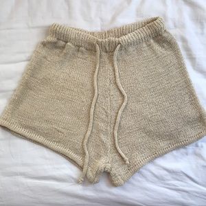 Super high waisted Knit shorts!
